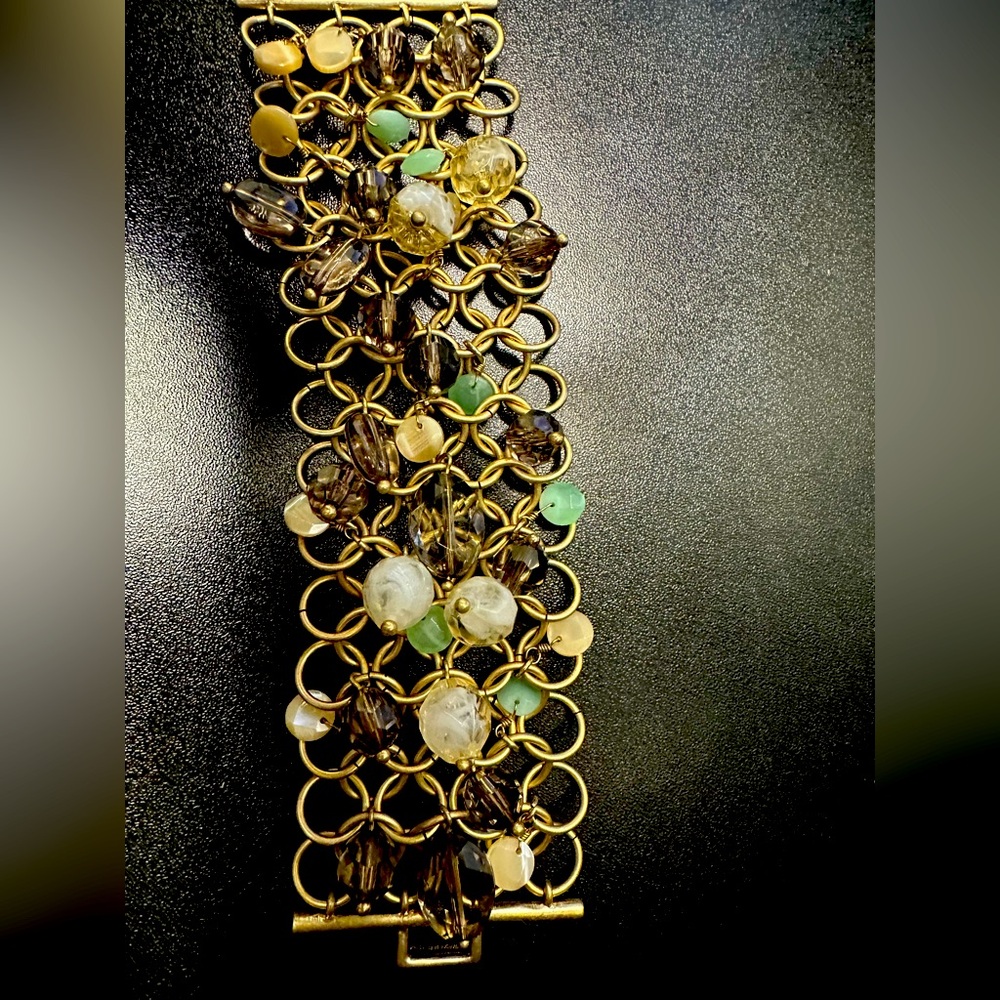 Elegant Multicolor Beaded Bracelet